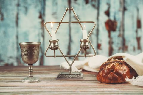 shabbat-candles-glass-candlesticks_optimized